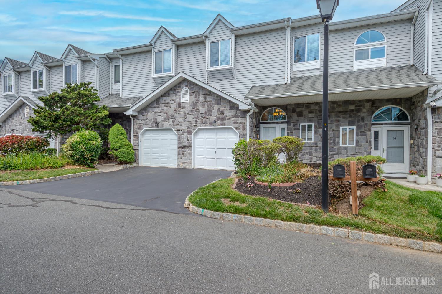 15 Daleron Place South Amboy NJ 08879
