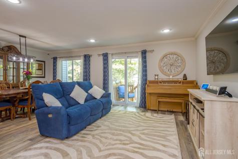 15 Daleron Place South Amboy NJ 08879