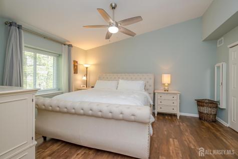 15 Daleron Place South Amboy NJ 08879