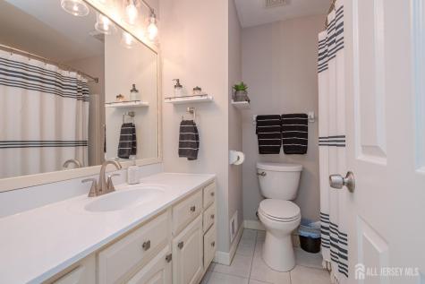 15 Daleron Place South Amboy NJ 08879