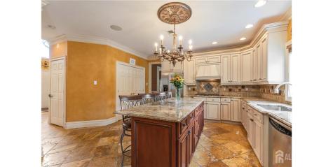 9 Woodmere Road Monroe NJ 08831