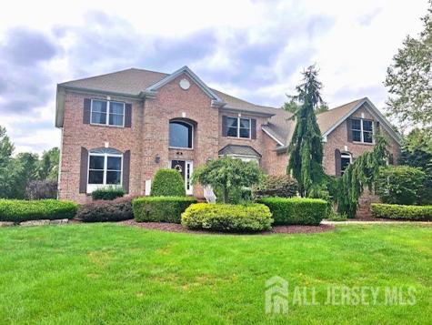 9 Woodmere Road Monroe NJ 08831