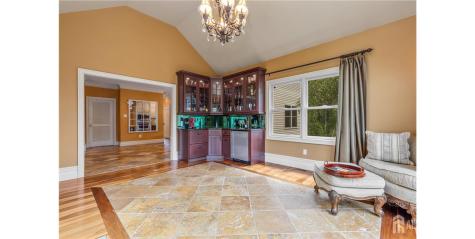 9 Woodmere Road Monroe NJ 08831