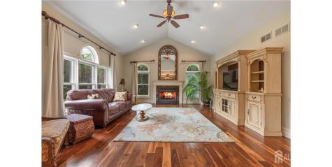 9 Woodmere Road Monroe NJ 08831