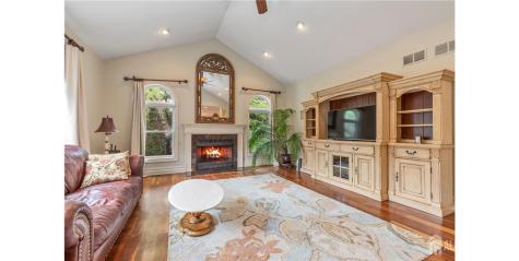 9 Woodmere Road Monroe NJ 08831