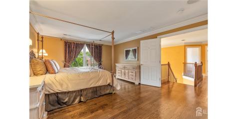 9 Woodmere Road Monroe NJ 08831