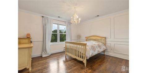 9 Woodmere Road Monroe NJ 08831