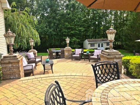 9 Woodmere Road Monroe NJ 08831