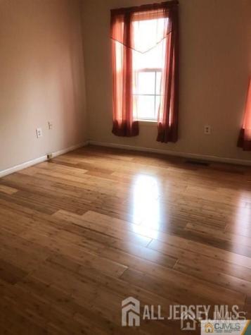 574 Buckingham Drive Piscataway NJ 08854