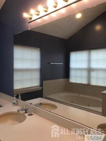 574 Buckingham Drive Piscataway NJ 08854