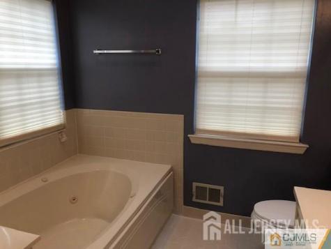 574 Buckingham Drive Piscataway NJ 08854
