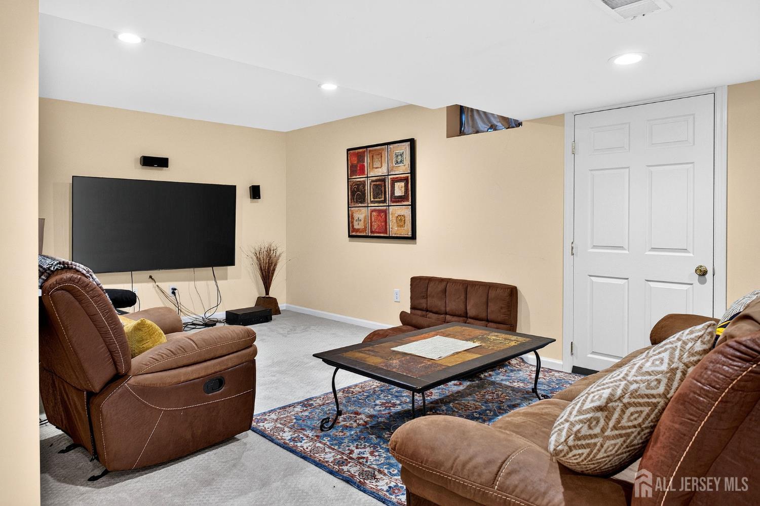 2 Monroe Court Plainsboro NJ 08536