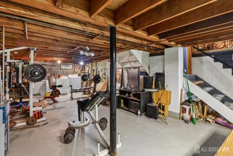 844 Lakeshore Drive Aberdeen NJ 07735