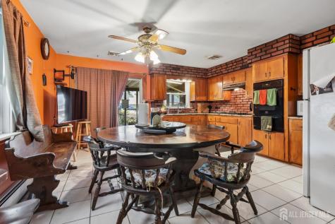 844 Lakeshore Drive Aberdeen NJ 07735
