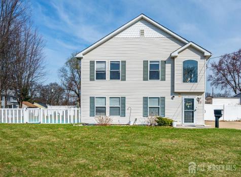 17 Idlewild Road Edison NJ 08817