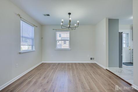 17 Idlewild Road Edison NJ 08817