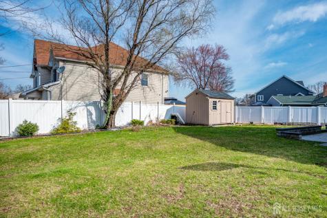 17 Idlewild Road Edison NJ 08817