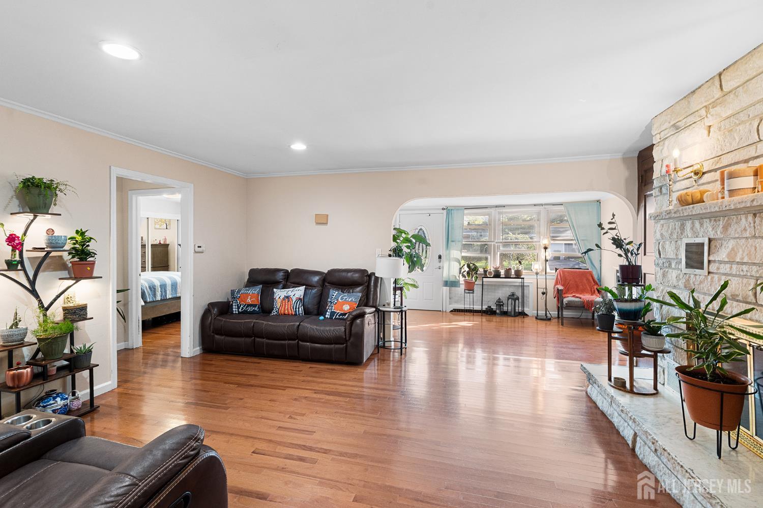 32 E Hegel Avenue Colonia NJ 07067