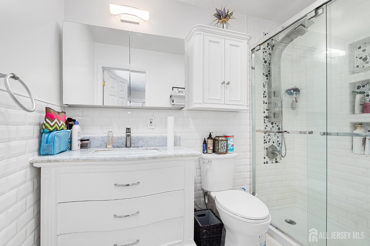 32 E Hegel Avenue Colonia NJ 07067