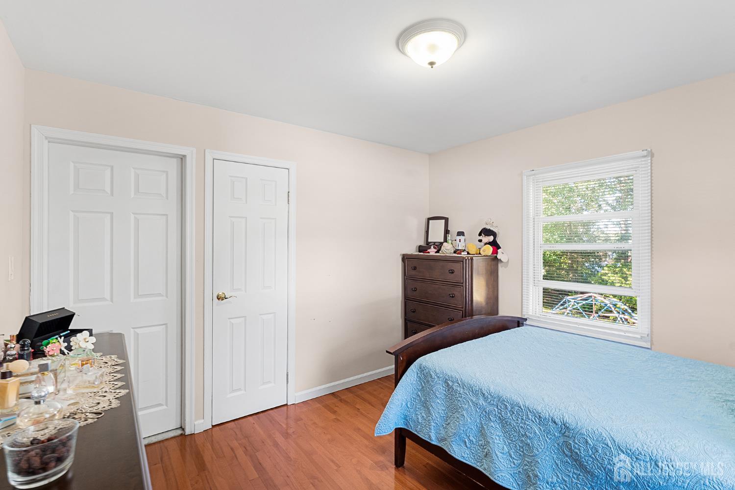 32 E Hegel Avenue Colonia NJ 07067