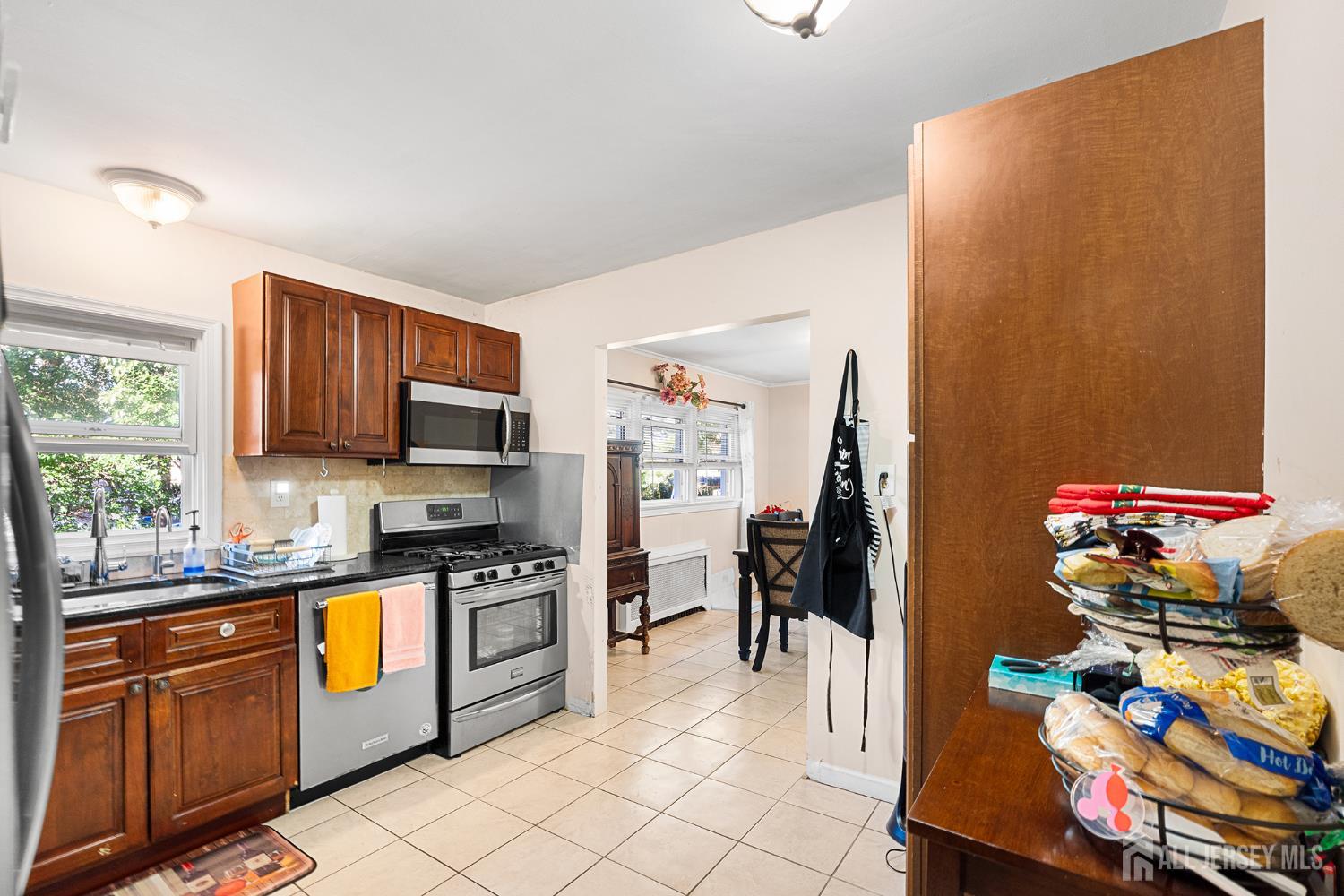 32 E Hegel Avenue Colonia NJ 07067