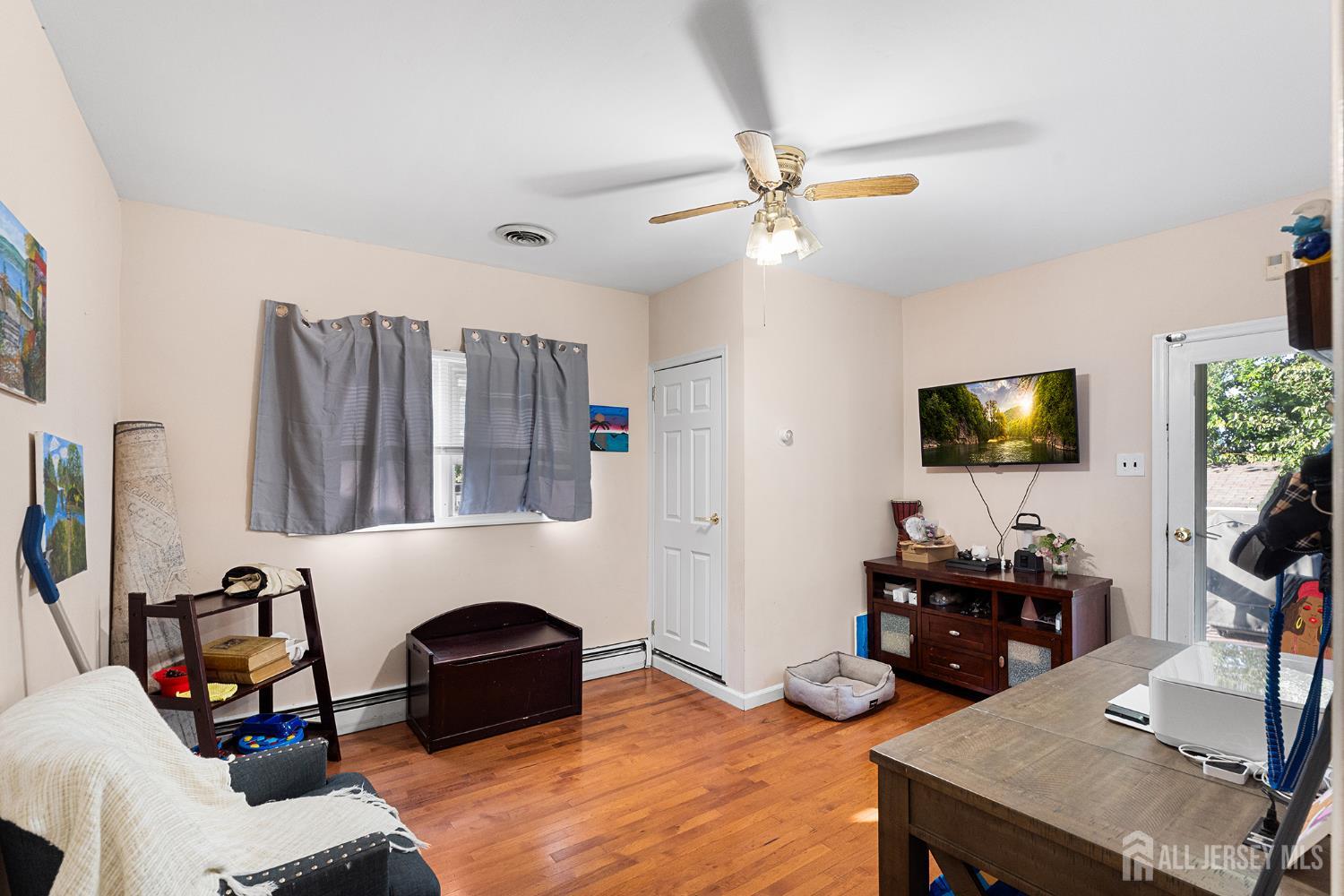 32 E Hegel Avenue Colonia NJ 07067