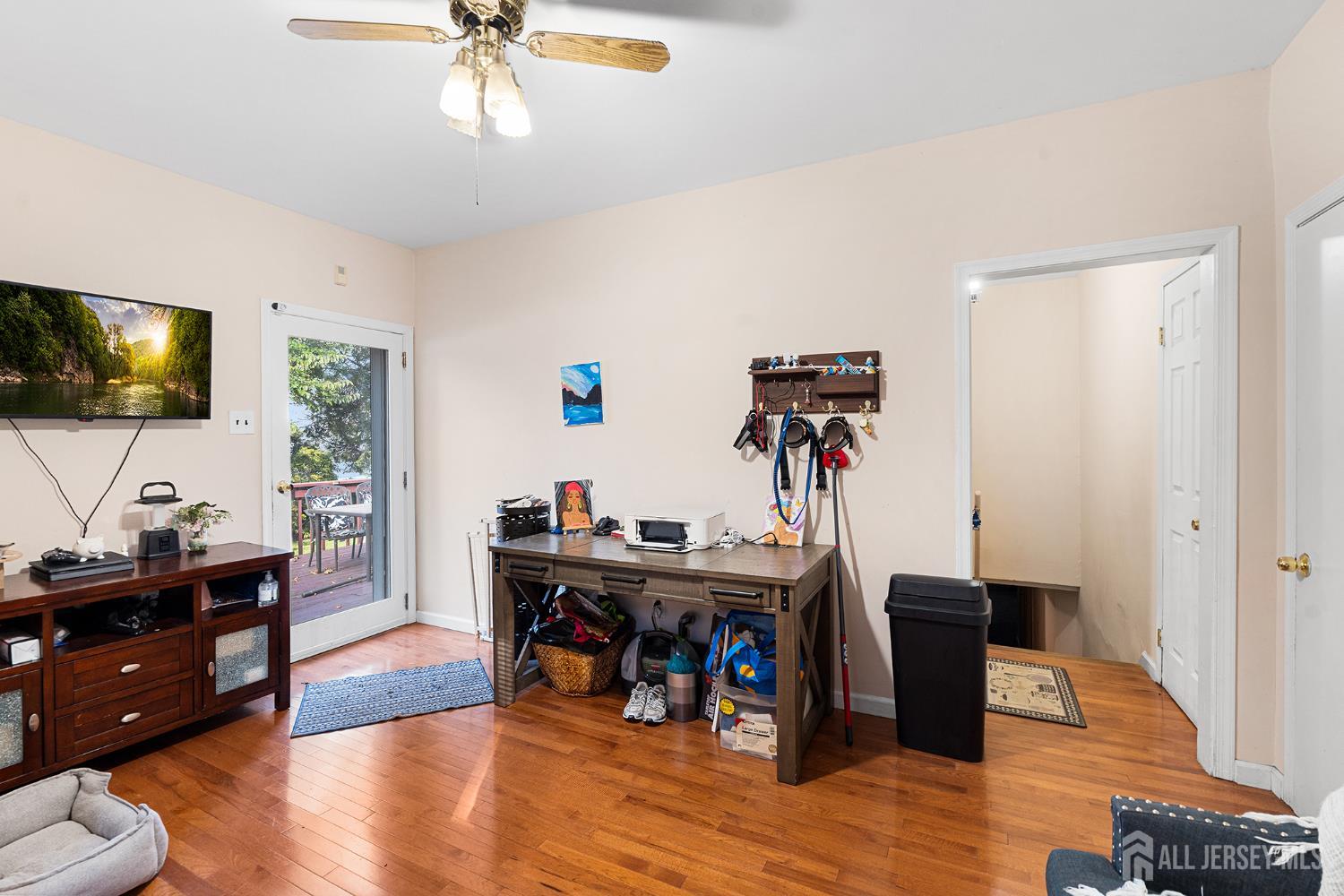 32 E Hegel Avenue Colonia NJ 07067
