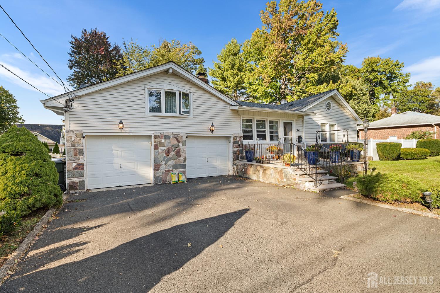 32 E Hegel Avenue Colonia NJ 07067