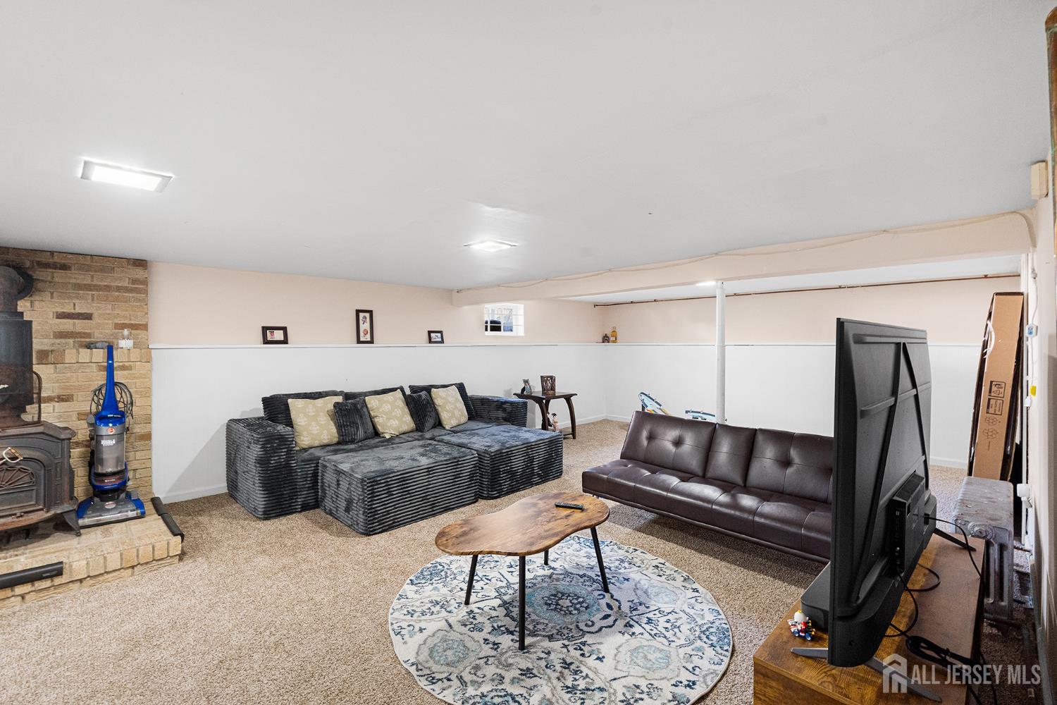 32 E Hegel Avenue Colonia NJ 07067