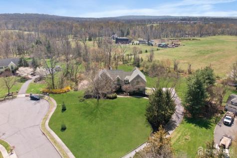 25 Carsdale Court Montgomery NJ 08502