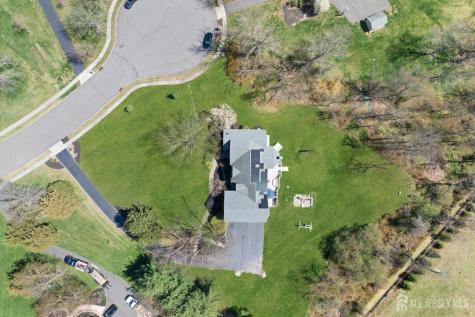25 Carsdale Court Montgomery NJ 08502