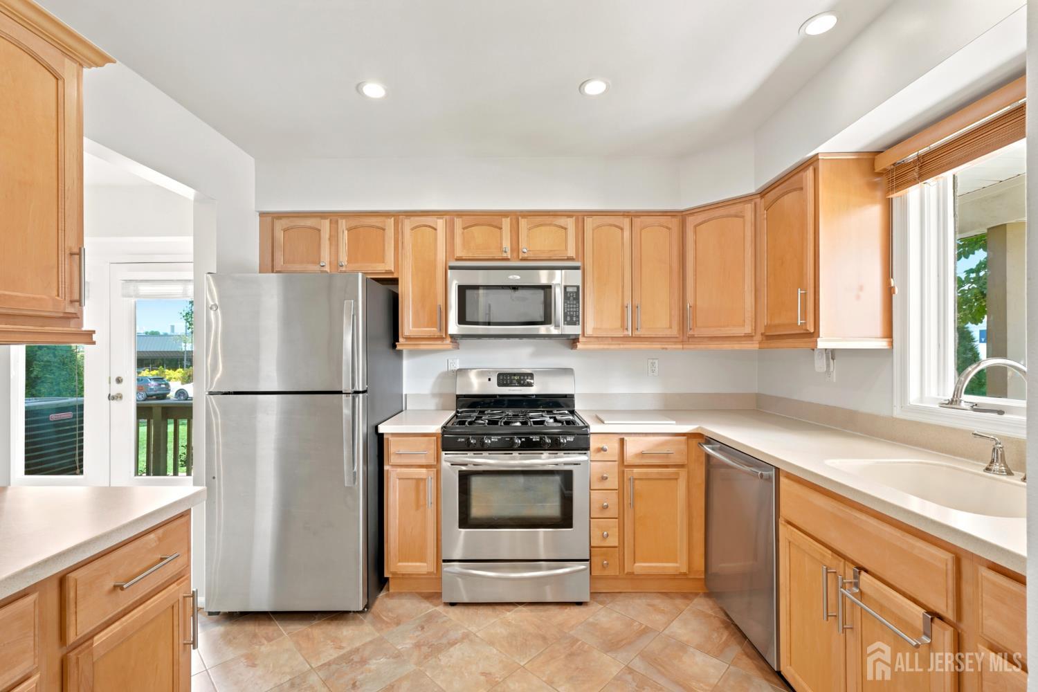 103 Peach Street Avenel NJ 07001