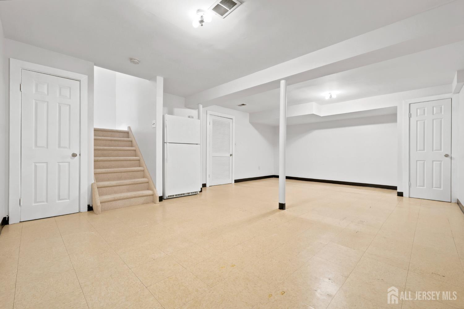 103 Peach Street Avenel NJ 07001