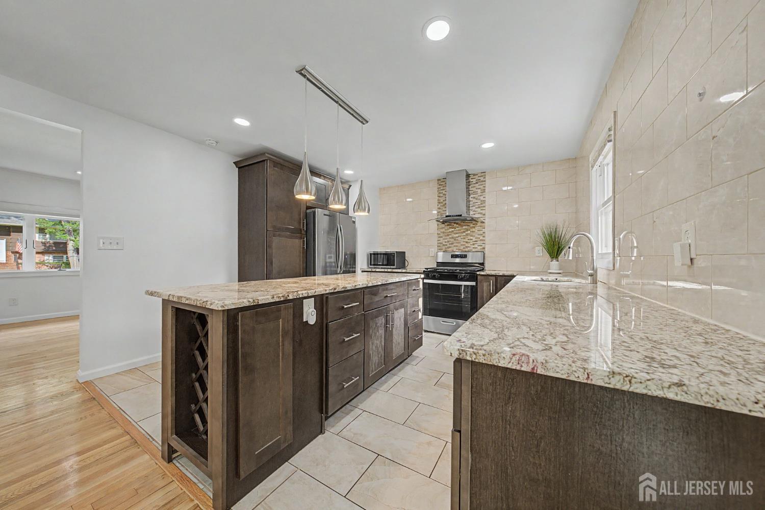 41 Montclair Avenue Edison NJ 08820