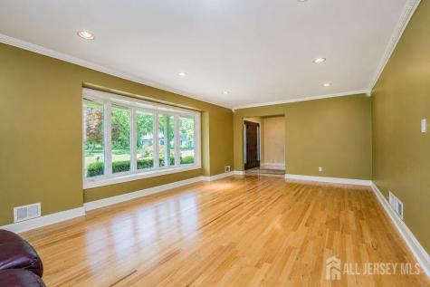 18 Wedgewood Court East Brunswick NJ 08816