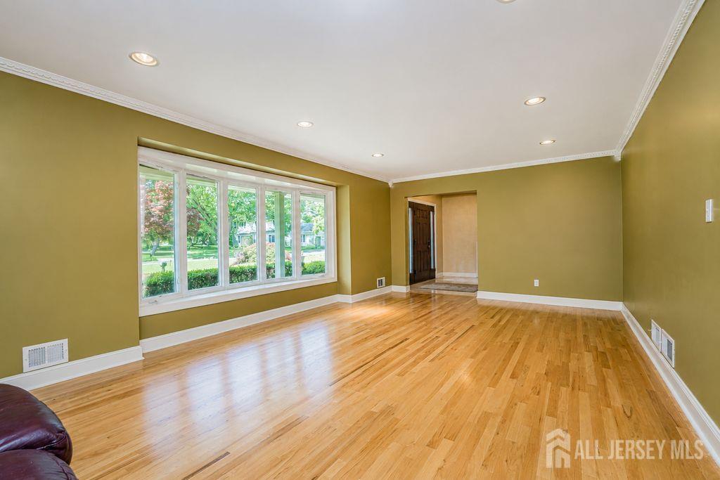 18 Wedgewood Court East Brunswick NJ 08816