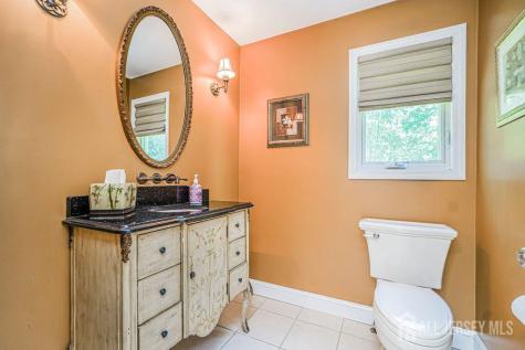 18 Wedgewood Court East Brunswick NJ 08816