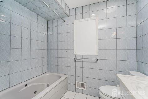 18 Wedgewood Court East Brunswick NJ 08816