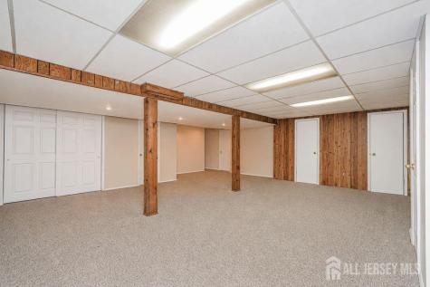18 Wedgewood Court East Brunswick NJ 08816
