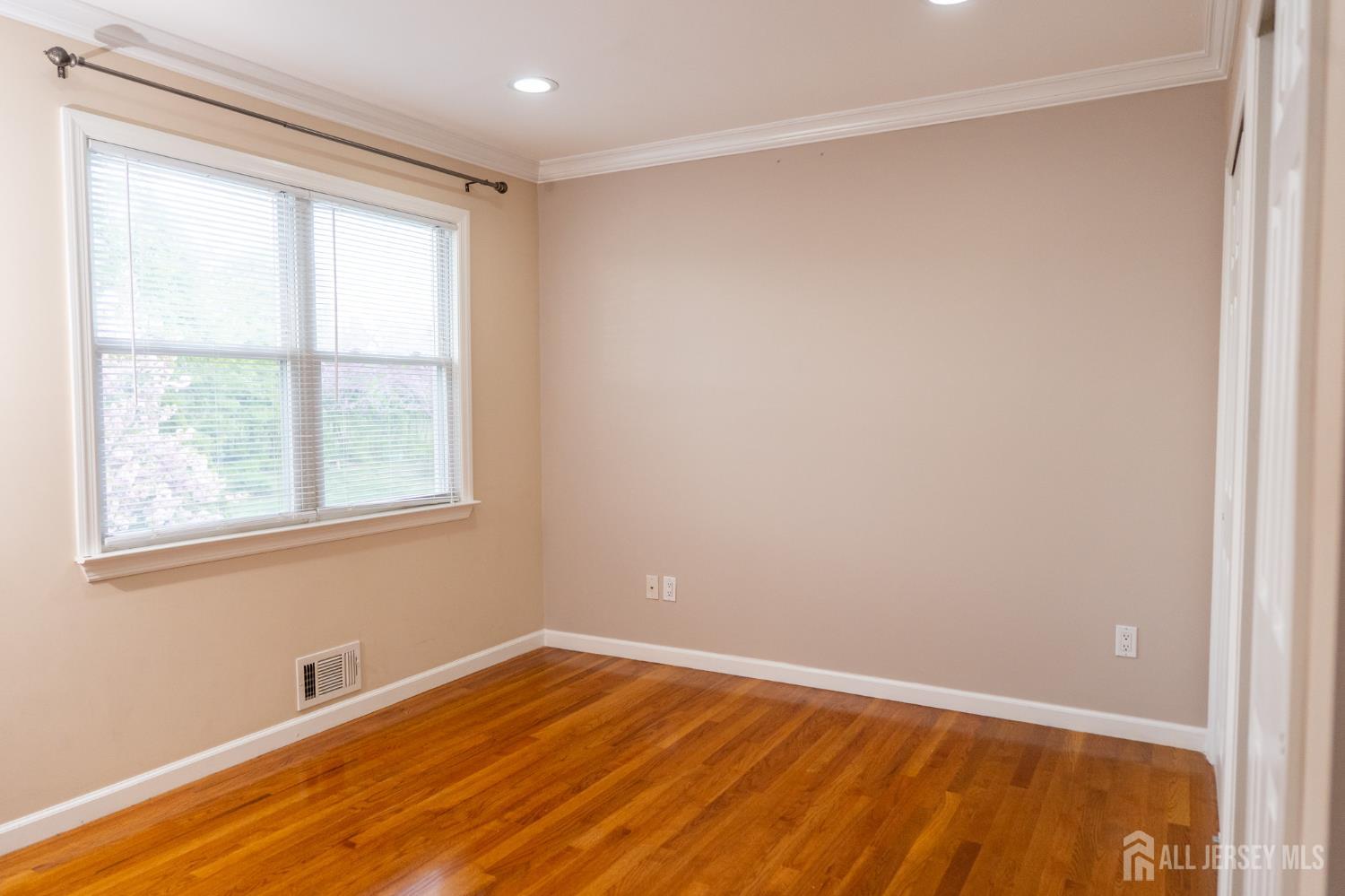 14 Hopatcong Drive Lawrence NJ 08648
