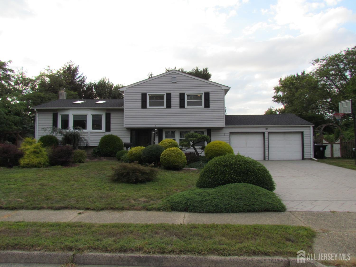 7 Wellington Road East Brunswick NJ 08816