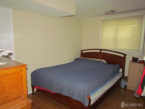 7 Wellington Road East Brunswick NJ 08816