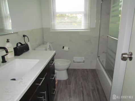 7 Wellington Road East Brunswick NJ 08816