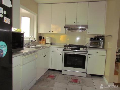 7 Wellington Road East Brunswick NJ 08816