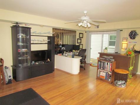 7 Wellington Road East Brunswick NJ 08816