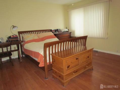 7 Wellington Road East Brunswick NJ 08816