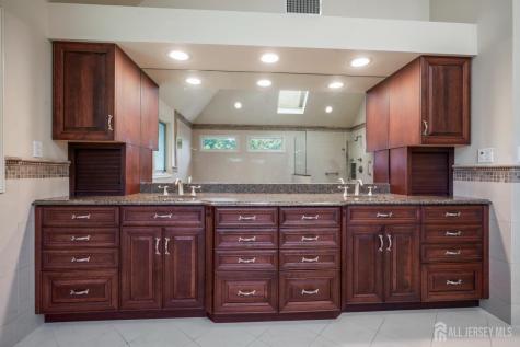 3 Van Hise Court East Brunswick NJ 08816