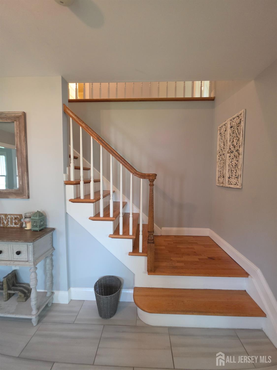 16 Glynn Court Sayreville NJ 08859