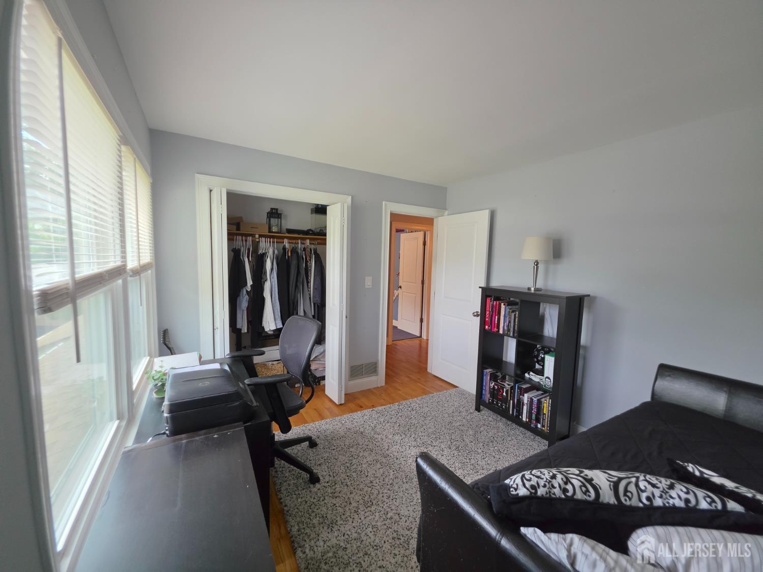16 Glynn Court Sayreville NJ 08859