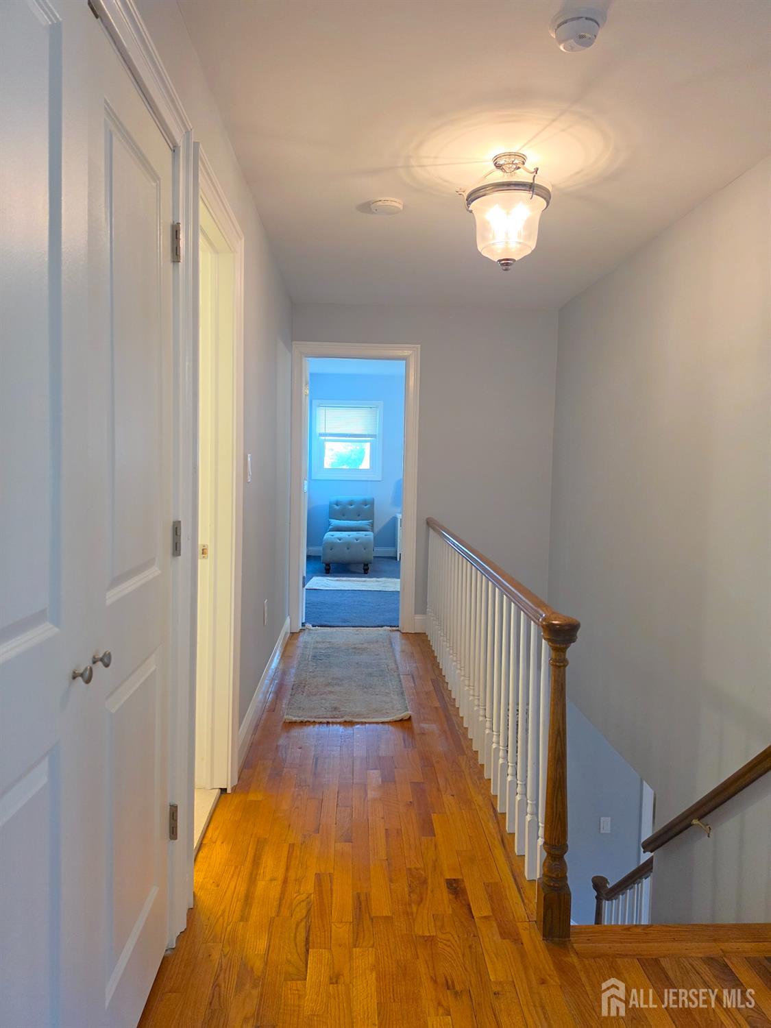 16 Glynn Court Sayreville NJ 08859